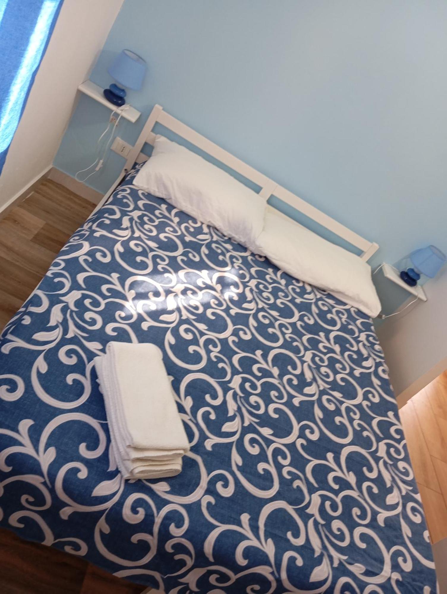 Da Carmen E Peppe Apartment Санта Флавия Стая снимка